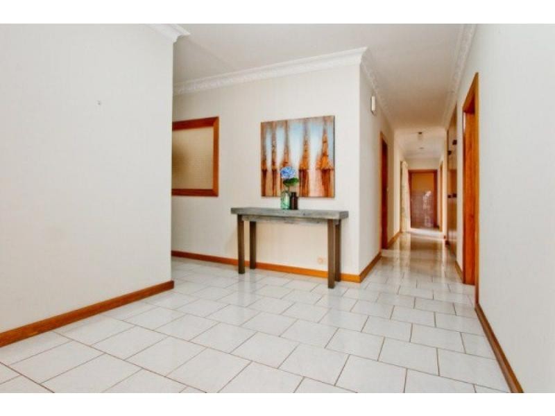 9 Mamande Crescent, Lockleys SA 5032