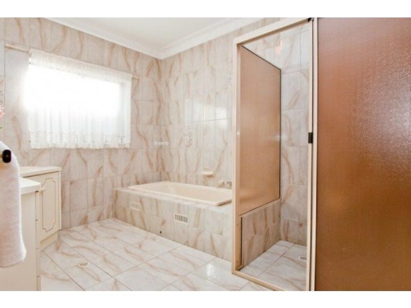 9 Mamande Crescent, Lockleys SA 5032