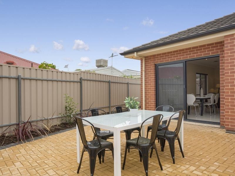 2/4 Thistle Avenue, Klemzig SA 5087