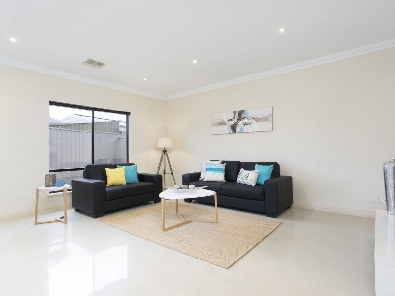 2/4 Thistle Avenue, Klemzig SA 5087