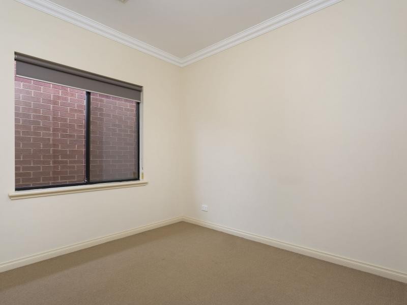 2/4 Thistle Avenue, Klemzig SA 5087