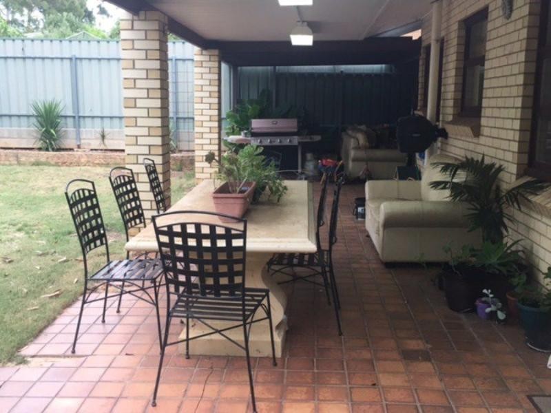 9 Glenburnie St, Happy Valley SA 5159