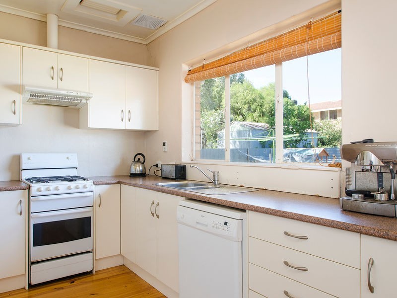 30 Essex Avenue, Clovelly Park SA 5042