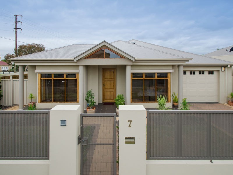 7 Queens Road, Camden Park SA 5038