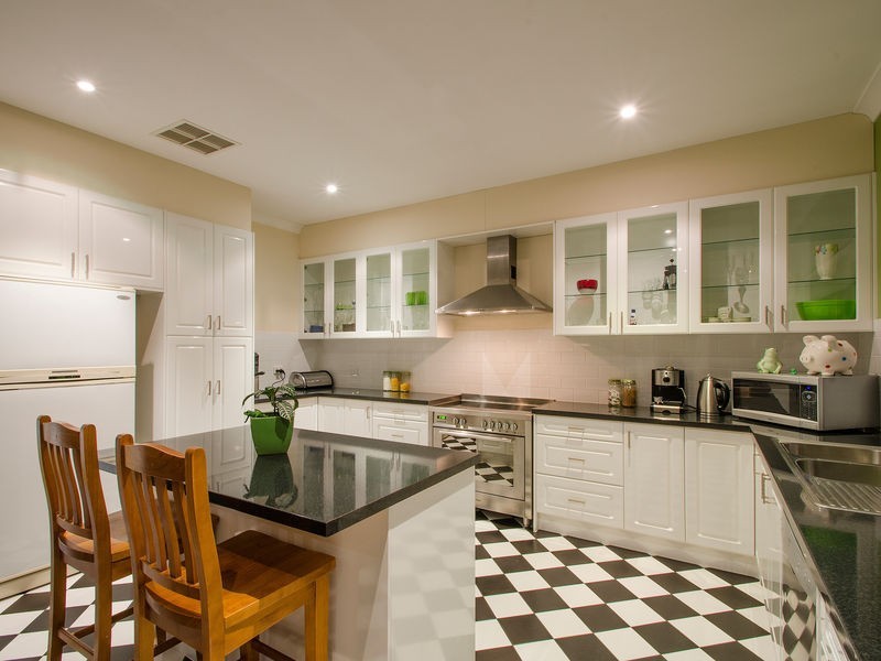 1 Neston Avenue, North Plympton SA 5037