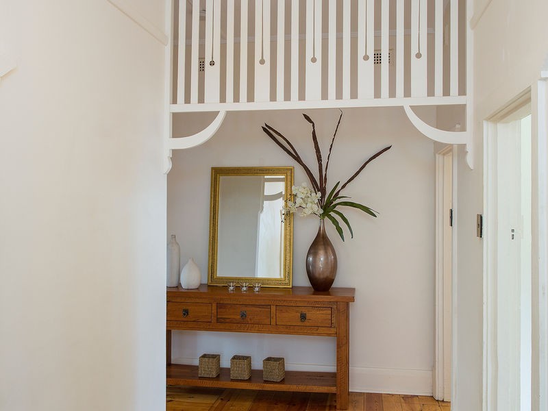 52 Oval Avenue, Woodville South SA 5011