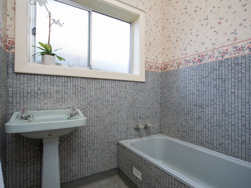 52 Oval Avenue, Woodville South SA 5011