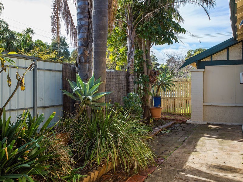52 Oval Avenue, Woodville South SA 5011