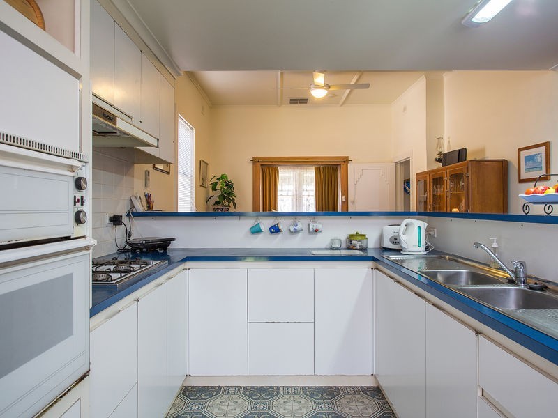 1 Moldavia Street, Glandore SA 5037