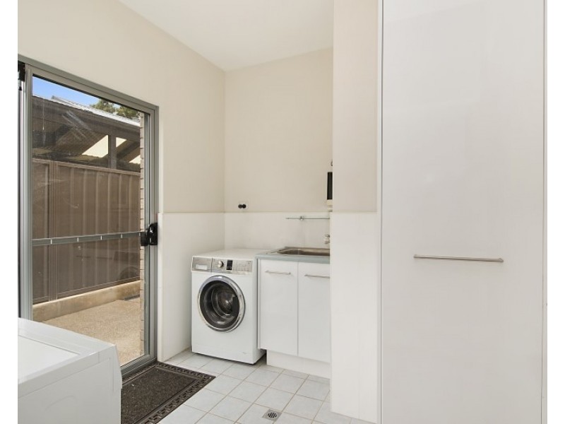 19 James Leal Dr, Underdale SA 5032