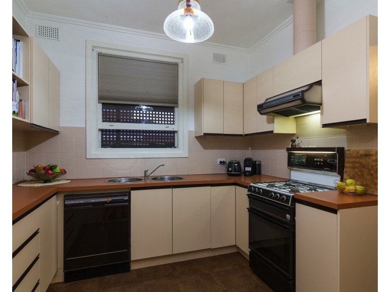 38 Rowells Rd, Lockleys SA 5032