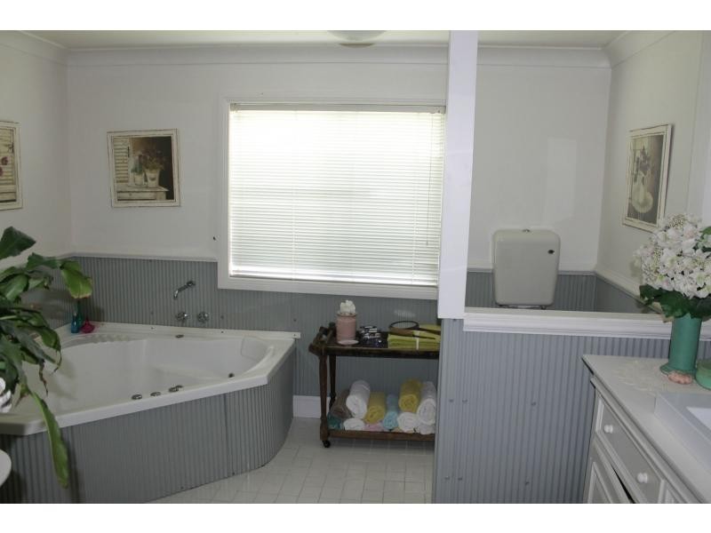12 Adelaide Street, Paxton NSW 2325