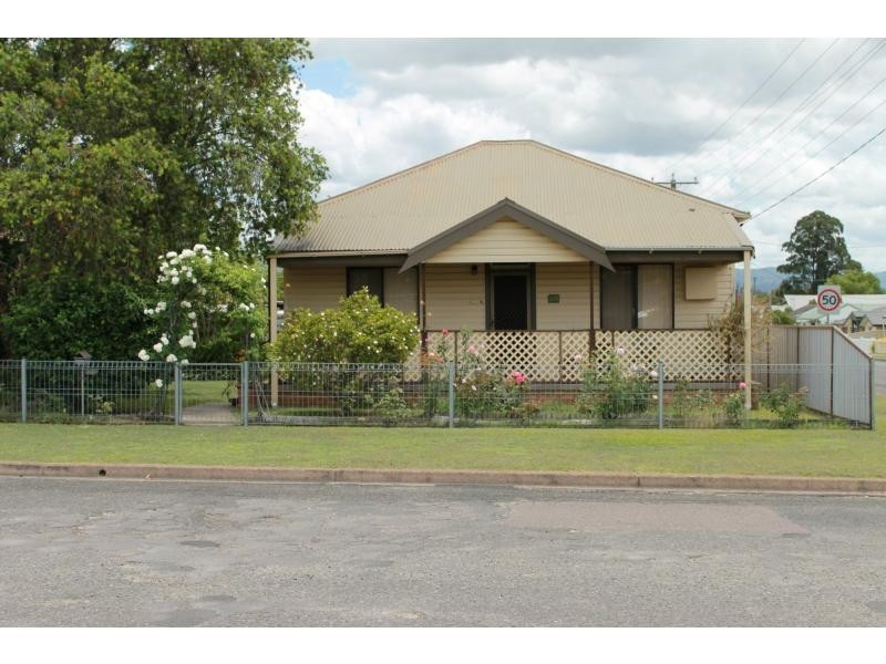 51 Elizabeth Street, Cessnock NSW 2325