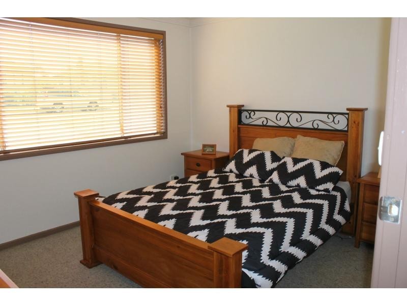 11 Lambert Street, Cessnock NSW 2325