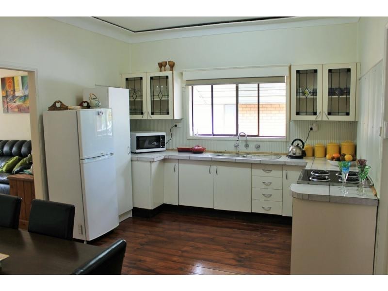 33 Main Road, Paxton NSW 2325