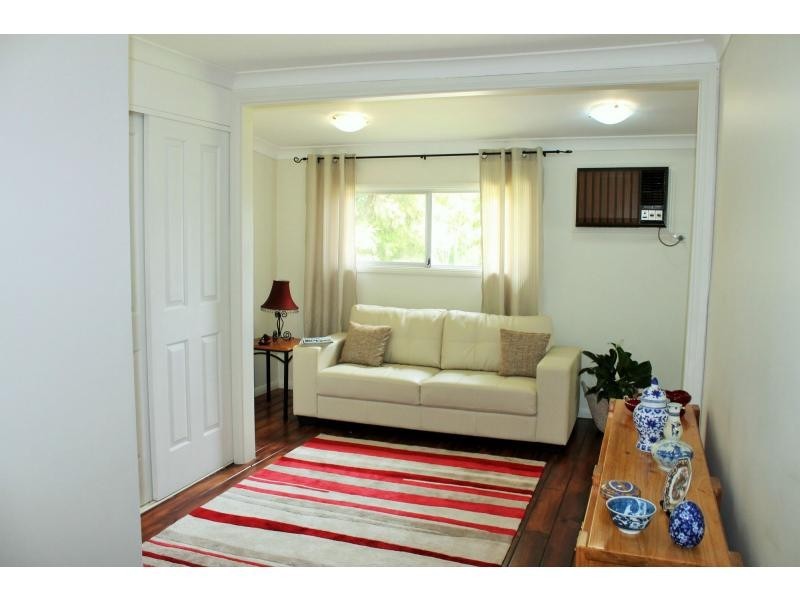 33 Main Road, Paxton NSW 2325