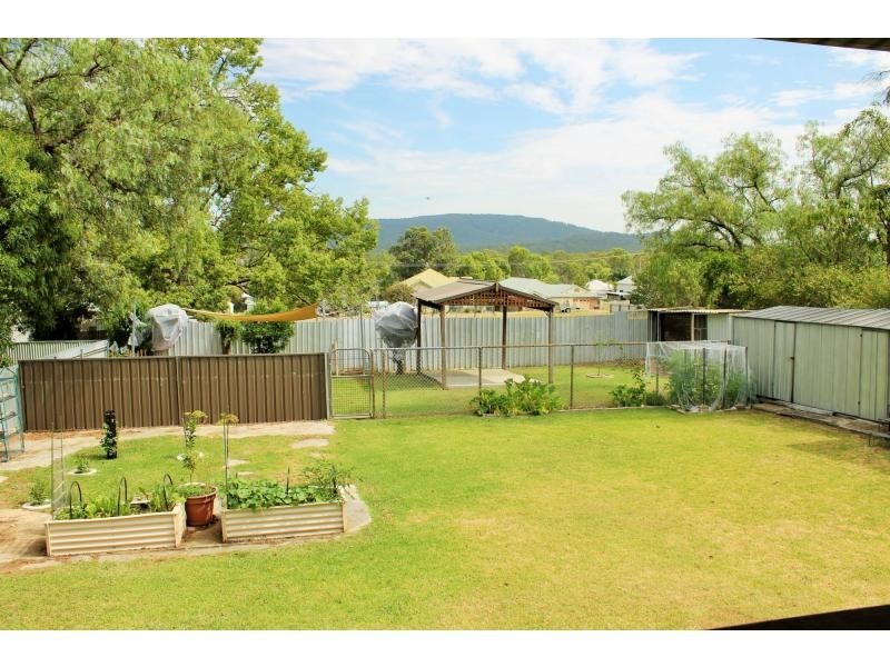 33 Main Road, Paxton NSW 2325