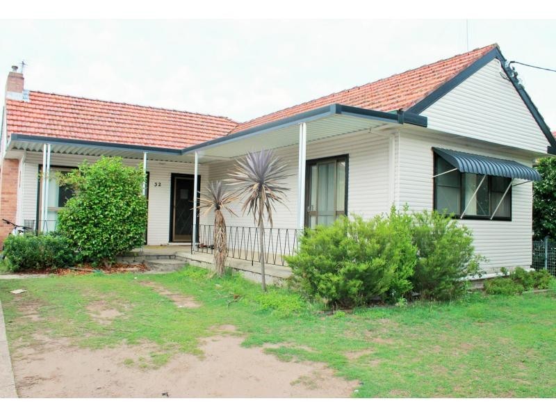 32 Desmond Street, Cessnock NSW 2325