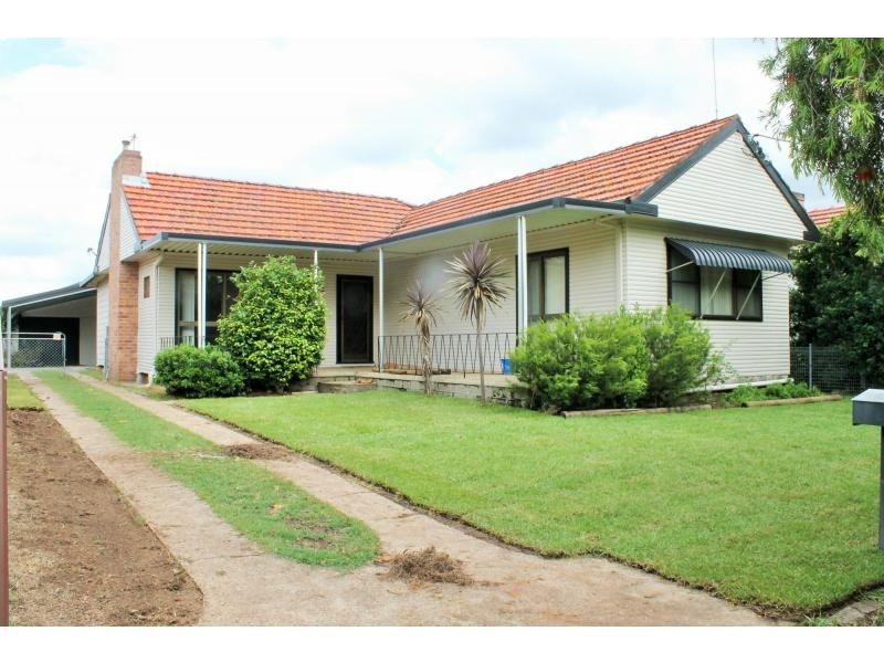 32 Desmond Street, Cessnock NSW 2325