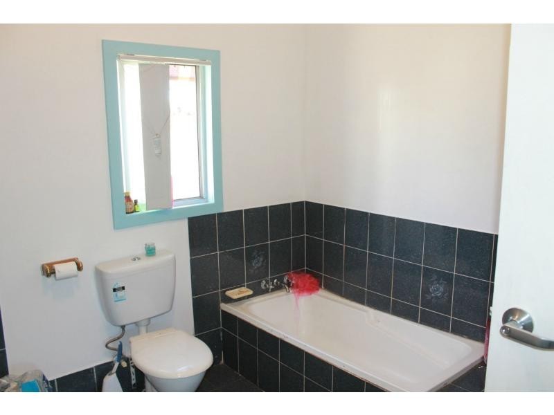 20 Eighth Street, Weston NSW 2326