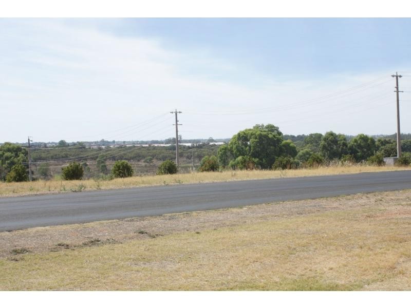 L2 McEdward Street, Birdwoodton VIC 3505