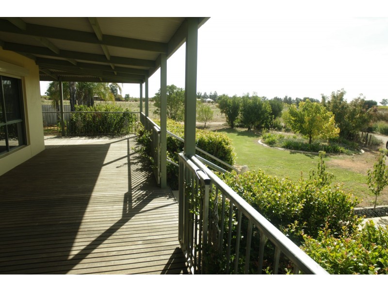 229 Main Avenue, Merbein VIC 3505