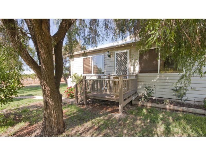 395 Woomera Avenue, Red Cliffs VIC 3496