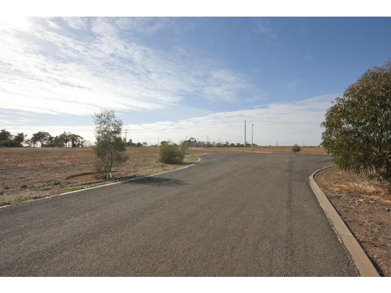 L5 Baines Court, Murray Park Estate, Birdwoodton VIC 3505