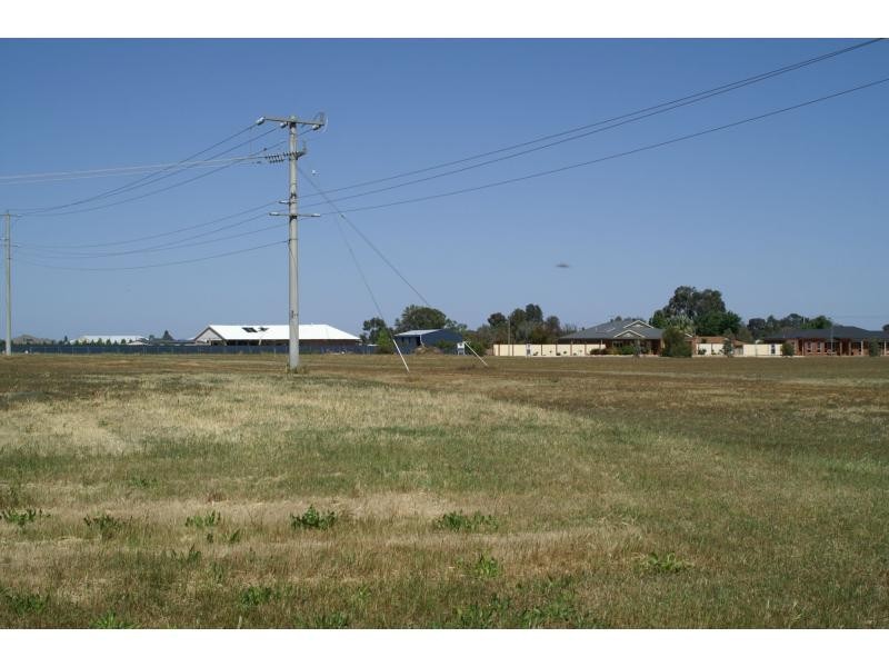 L13 Munro Court, Murray Park Estate, Birdwoodton VIC 3505