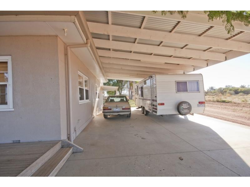 175 Keenans Drive, Dareton NSW 2717