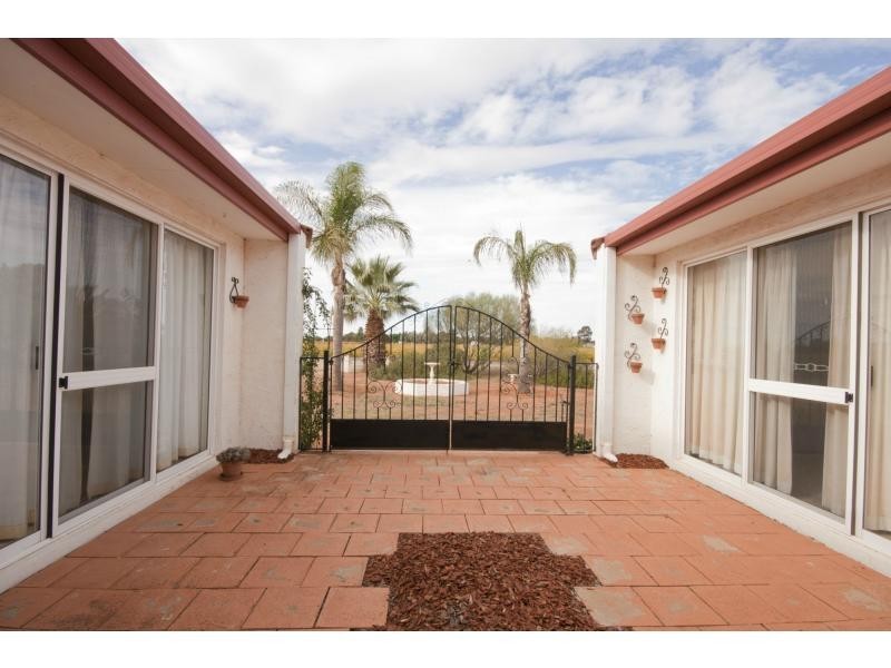 62 Quandong Avenue, Merbein VIC 3505