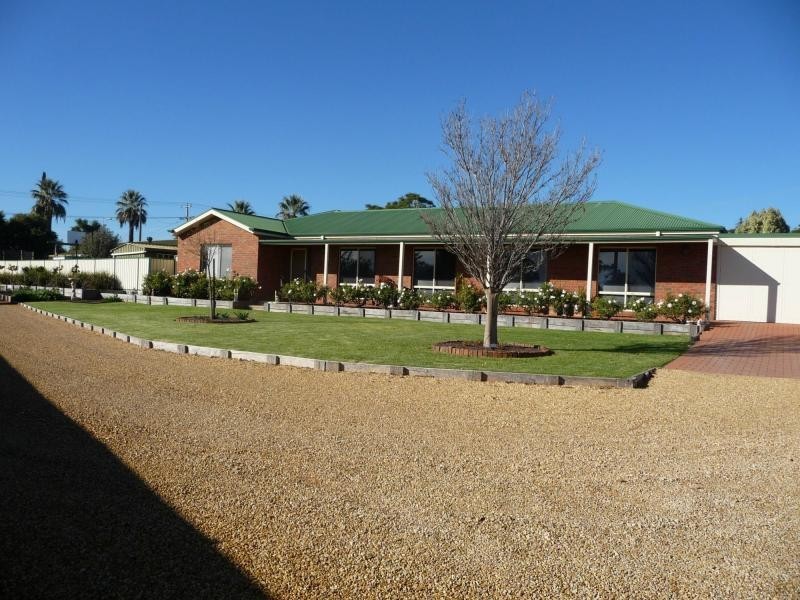 33A Main Avenue North, Merbein VIC 3505