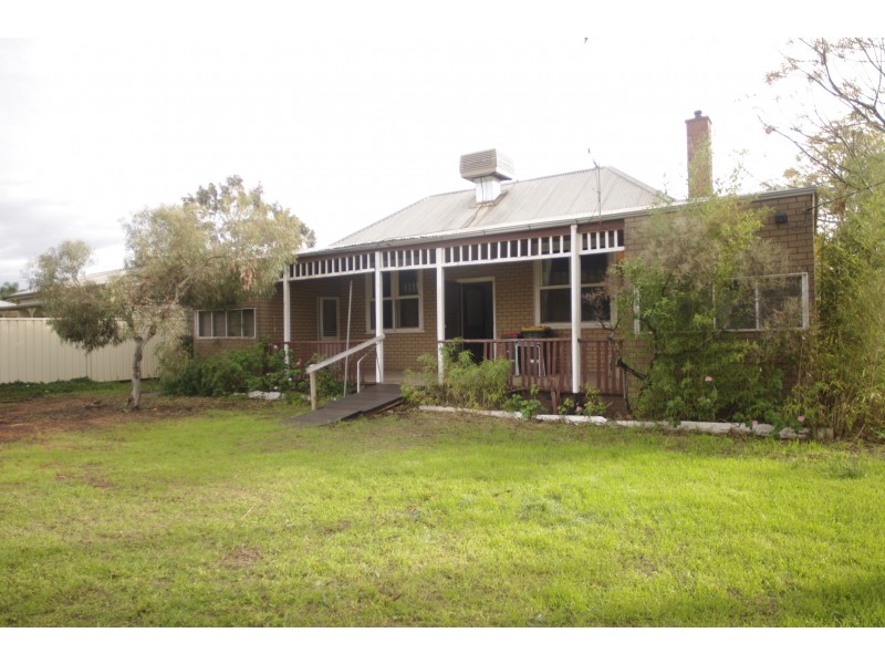 203 Commercial St, Merbein VIC 3505