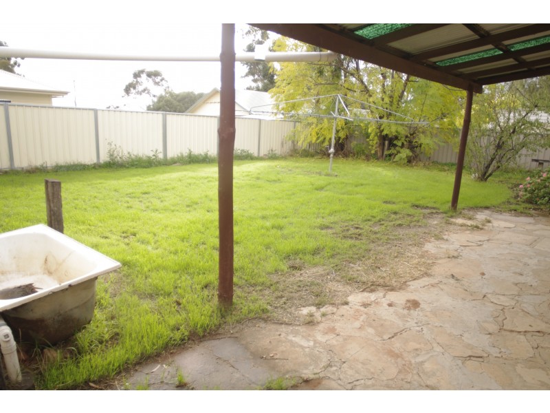 203 Commercial St, Merbein VIC 3505