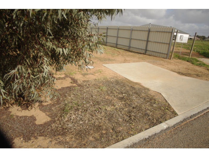 16 Mcedward St, Birdwoodton VIC 3505