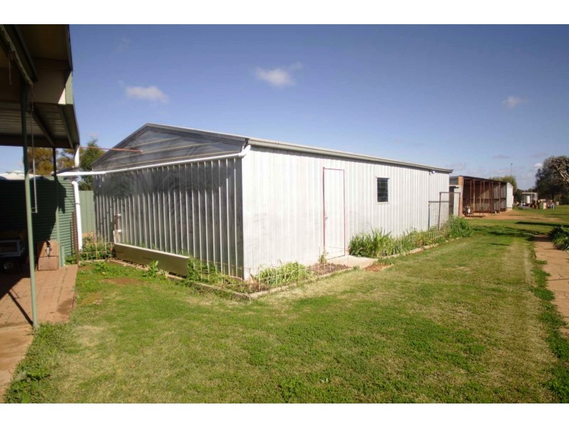 313 River Ave, Merbein VIC 3505