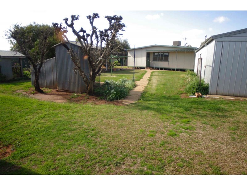 313 River Ave, Merbein VIC 3505