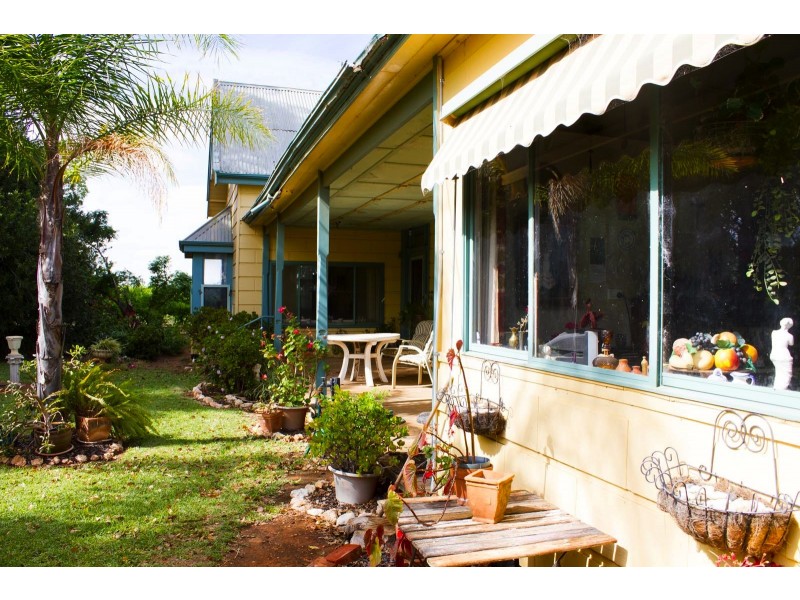 212 Cowanna Avenue, Merbein VIC 3505