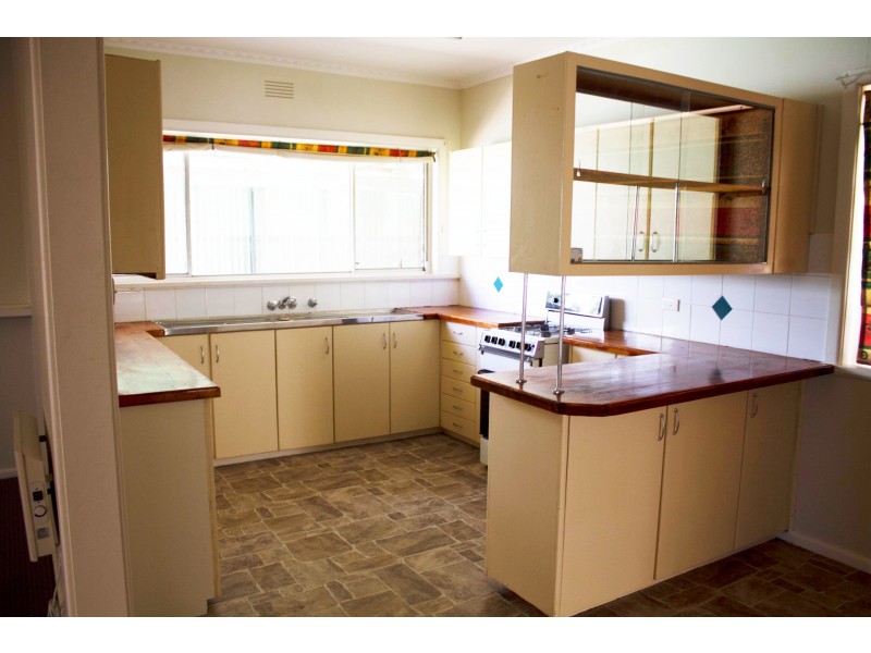 454 Mcedward St, Birdwoodton VIC 3505