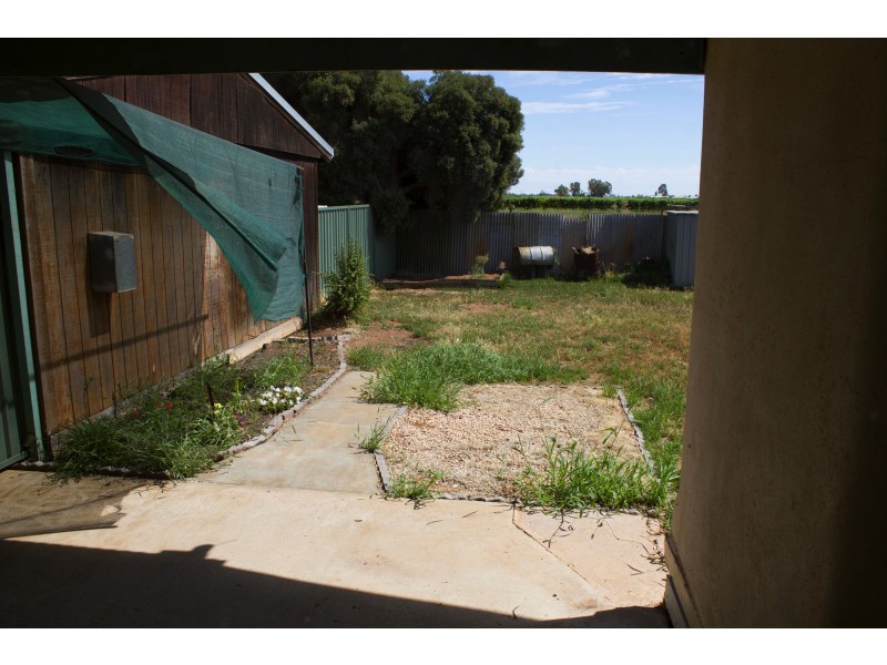 454 Mcedward St, Birdwoodton VIC 3505