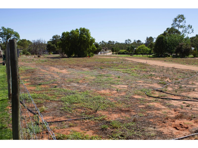 37 Rose Street, Yelta VIC 3505