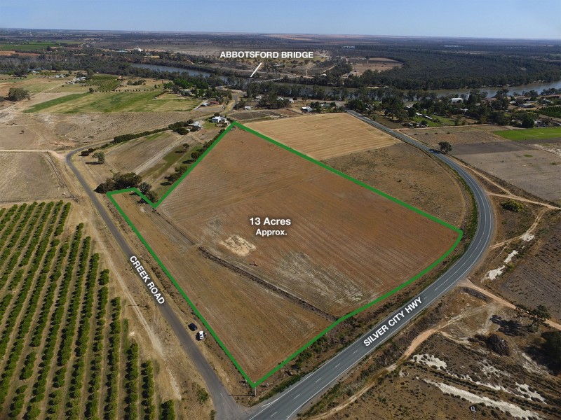 139 Creek Rd, Curlwaa NSW 2648