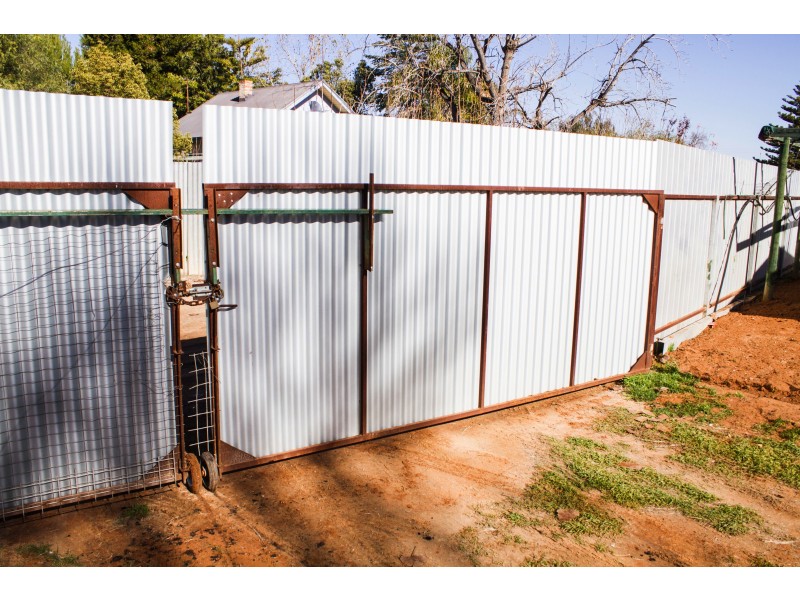 142 Commercial St, Merbein VIC 3505