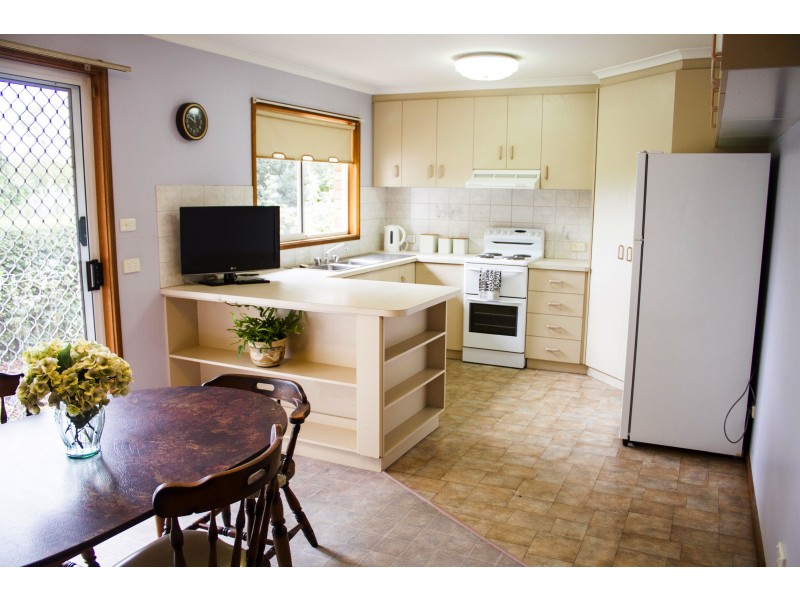 81 Chaffey Park Dr E, Merbein VIC 3505