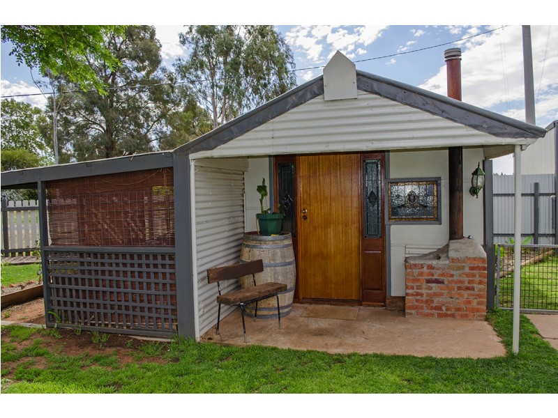 51 Wolfe Rd, Red Cliffs VIC 3496
