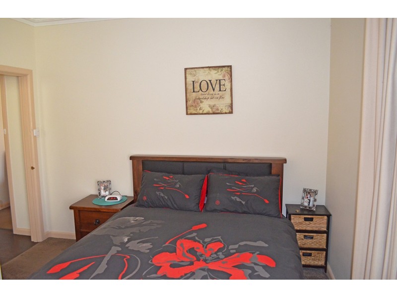 11 Railway Ave, Merbein VIC 3505