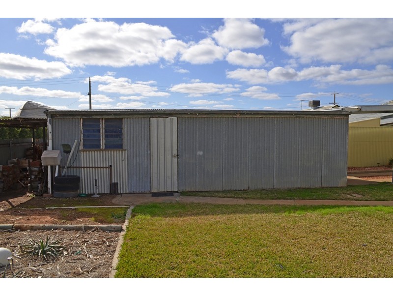 11 Railway Ave, Merbein VIC 3505