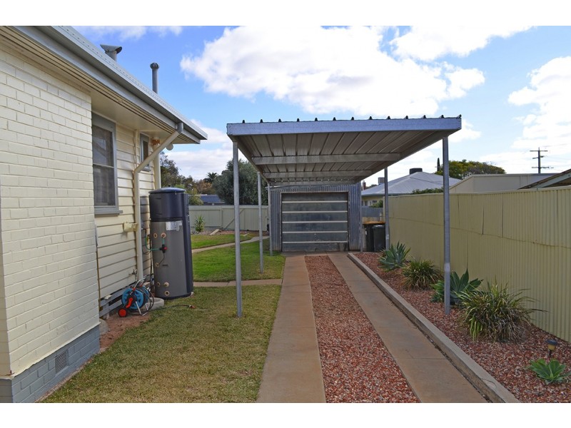 11 Railway Ave, Merbein VIC 3505