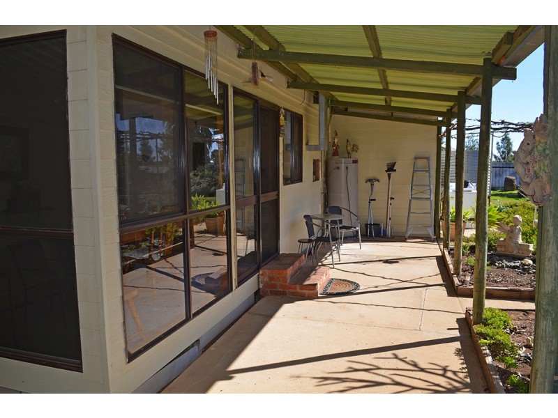 506 McEdward St, Birdwoodton VIC 3505