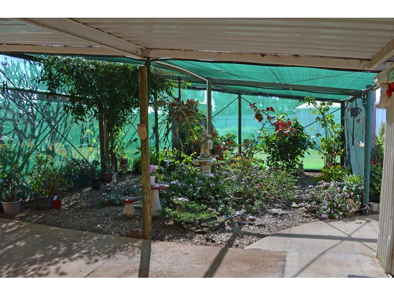 506 McEdward St, Birdwoodton VIC 3505